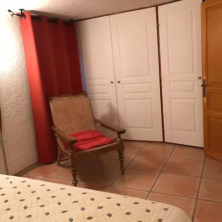 Agreable Location Au Coeur Du Vignoble Dominici Therese Patrimonio Exterior photo