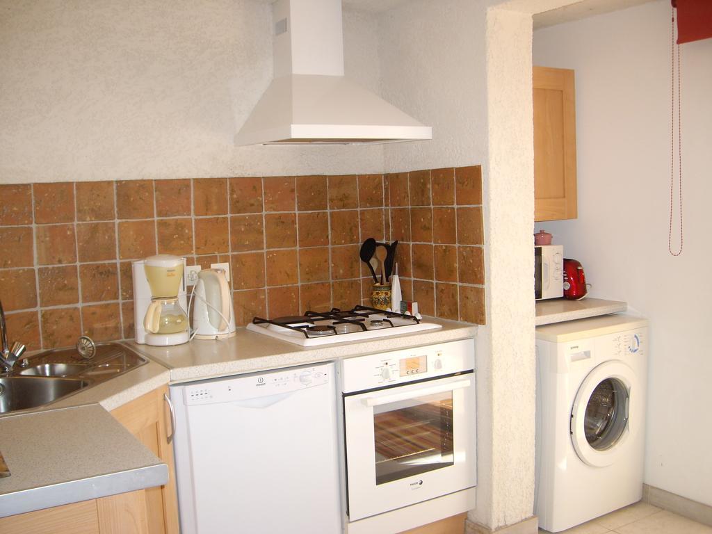 Location Au Coeur Du Vignoble Dominici Therese Appartement Patrimonio